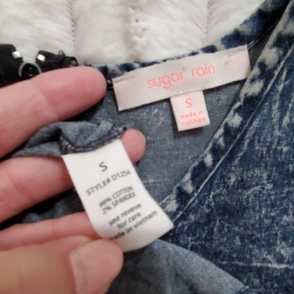 Sugar Rain sleeveless denim look jumper EUC Small Travel casual retro - Picture 3 of 6